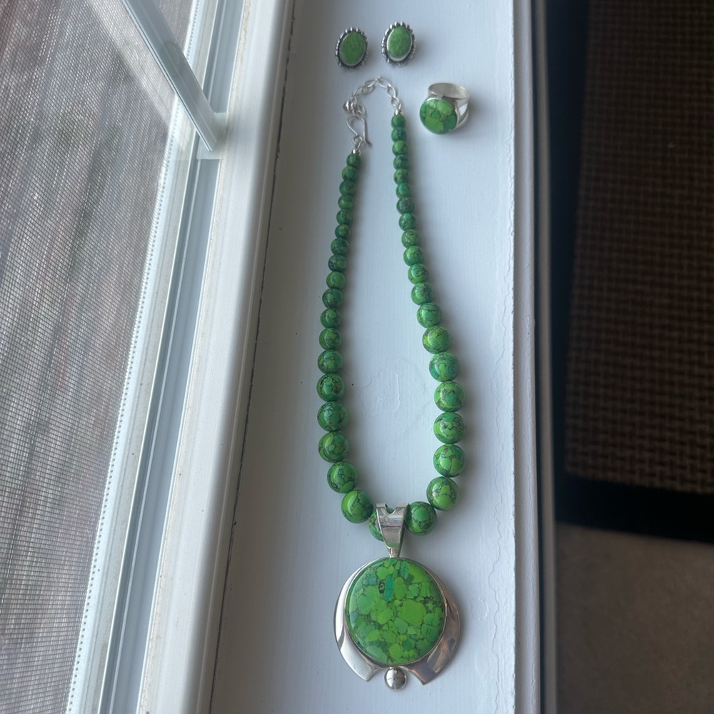 925 Green Genuine Stone Necklace, Earrings, And Ring - Picture 1 of 10